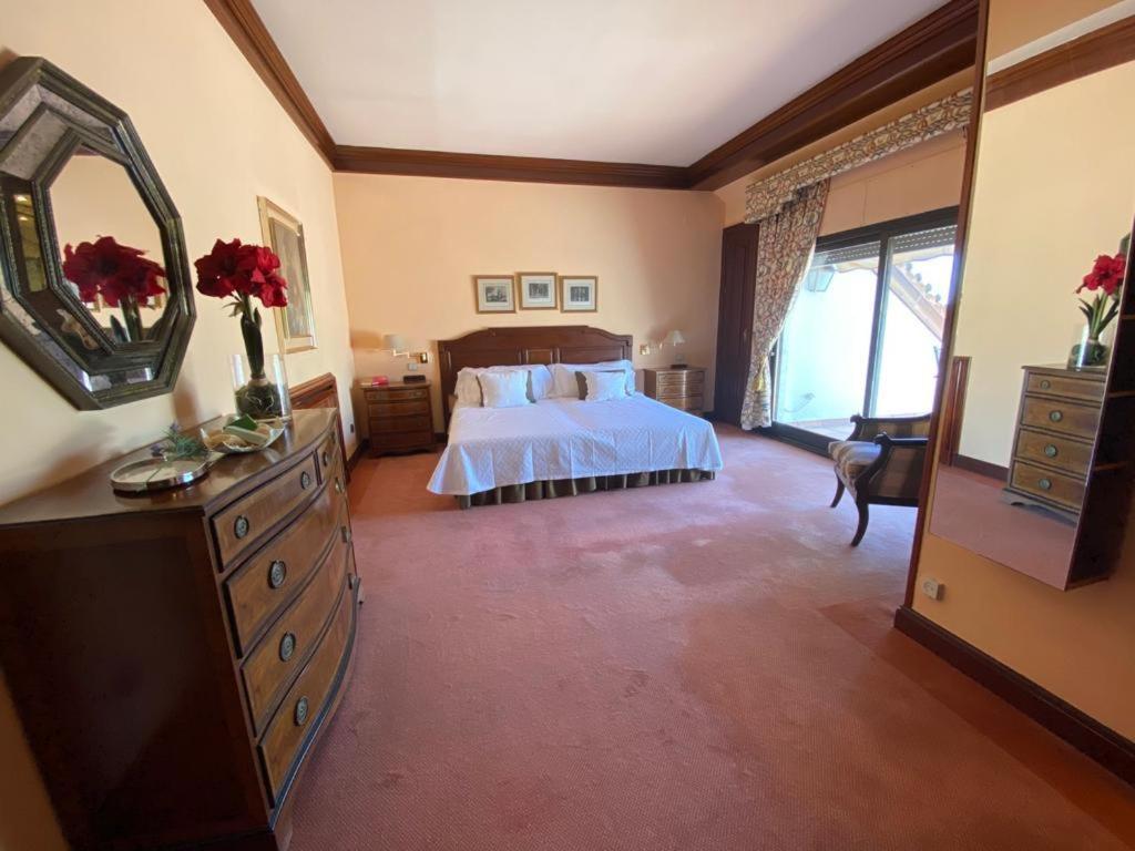 Villa Blanca Con Piscina A 15 Minutos De Toledo - Apartamentos Aloha Toledo Olías del Rey Eksteriør bilde