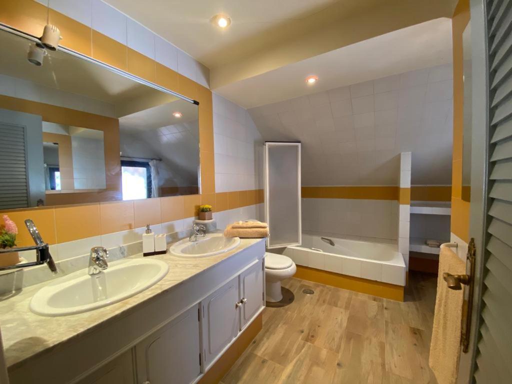 Villa Blanca Con Piscina A 15 Minutos De Toledo - Apartamentos Aloha Toledo Olías del Rey Eksteriør bilde